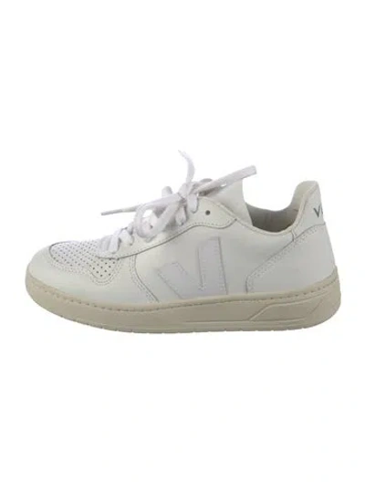 Pre-owned Veja Leather Sneakers In Neutrals/white