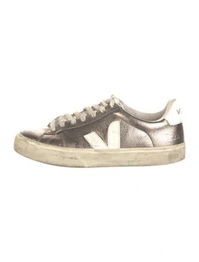 Pre-owned Veja Leather Sneakers In Silver/white