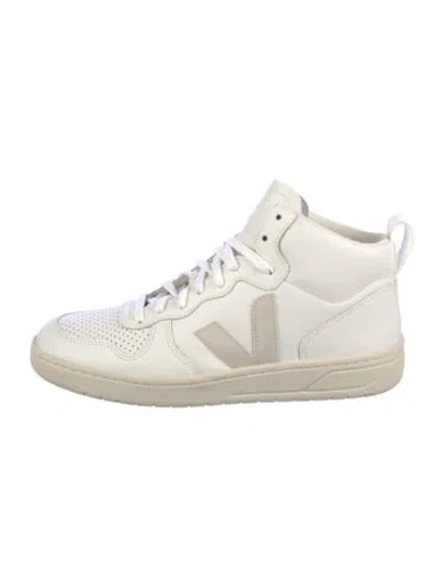 Pre-owned Veja Leather Sneakers In White