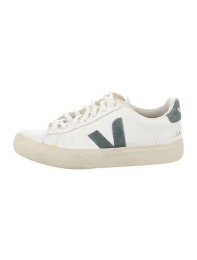 Pre-owned Veja Leather Sneakers In White