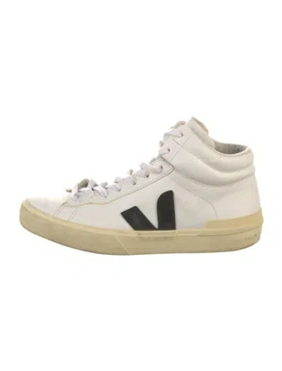 Pre-owned Veja Leather Sneakers In White