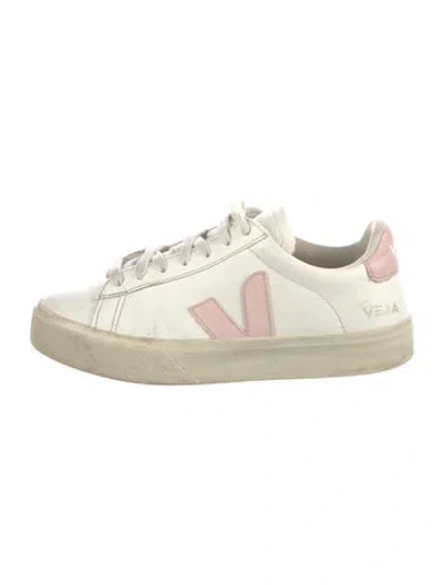 Pre-owned Veja Leather Sneakers In White