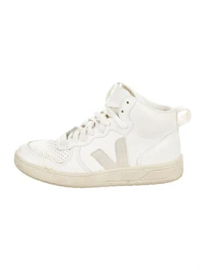 Pre-owned Veja Leather Sneakers In White