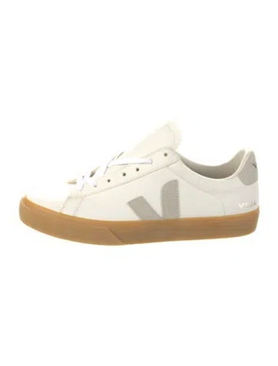 Pre-owned Veja Leather Sneakers In White