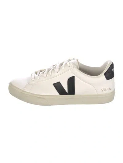 Pre-owned Veja Leather Sneakers In White