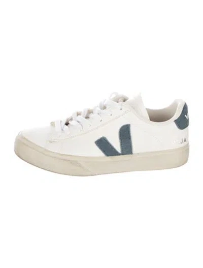 Pre-owned Veja Leather Sneakers In White
