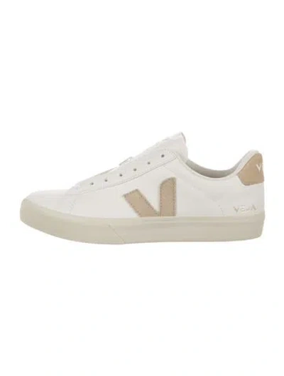Pre-owned Veja Leather Sneakers In White
