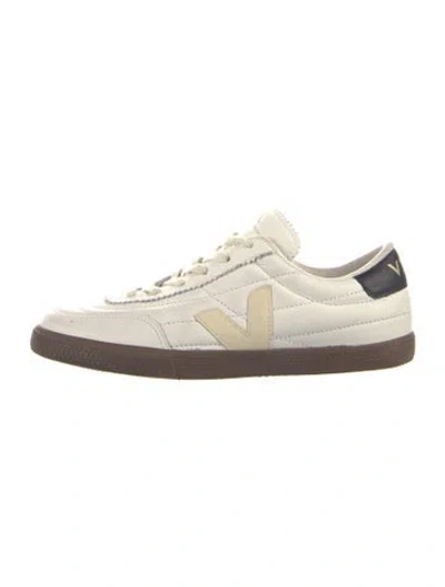 Pre-owned Veja Leather Sneakers In White