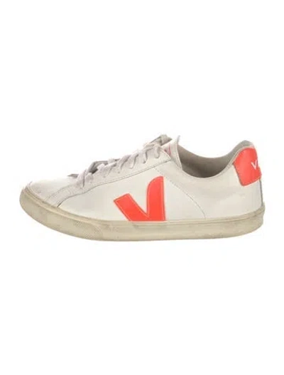 Pre-owned Veja Leather Sneakers In White
