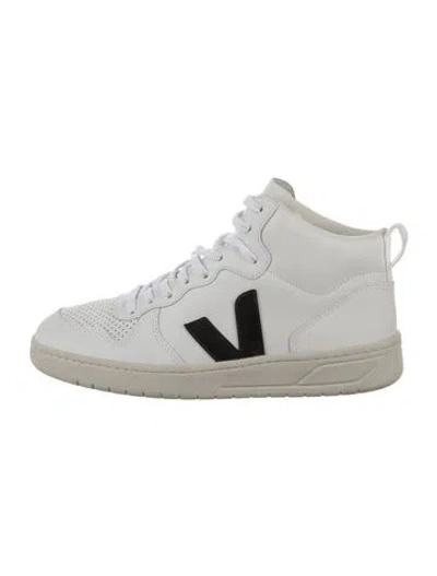 Pre-owned Veja Leather Sneakers In White