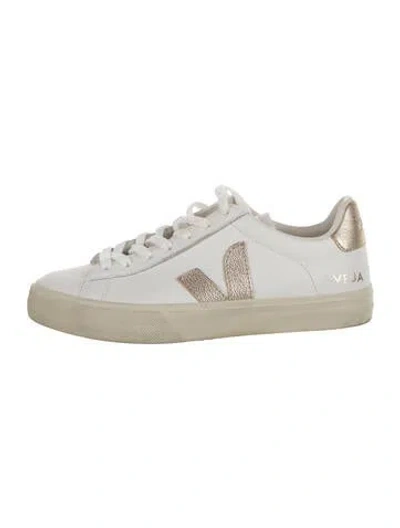 Pre-owned Veja Leather Sneakers In White