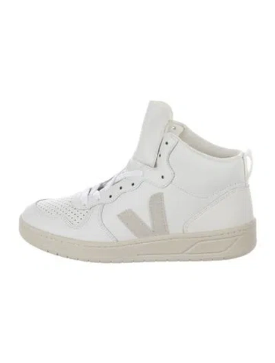 Pre-owned Veja Leather Sneakers In White