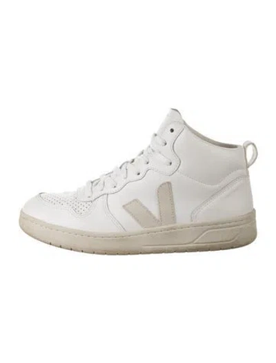 Pre-owned Veja Leather Sneakers In White