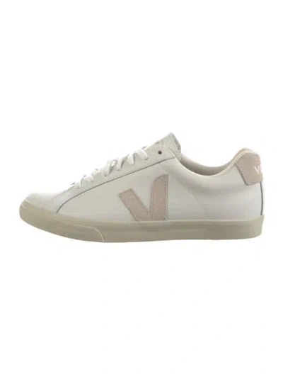 Pre-owned Veja Leather Sneakers In White