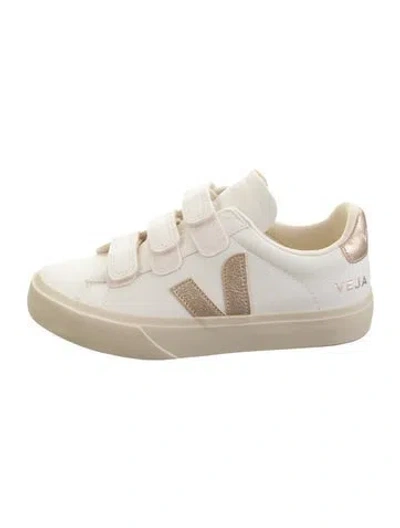 Pre-owned Veja Leather Sneakers In White