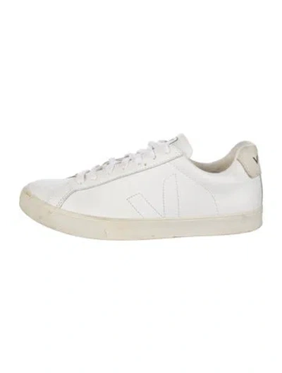 Pre-owned Veja Leather Sneakers In White