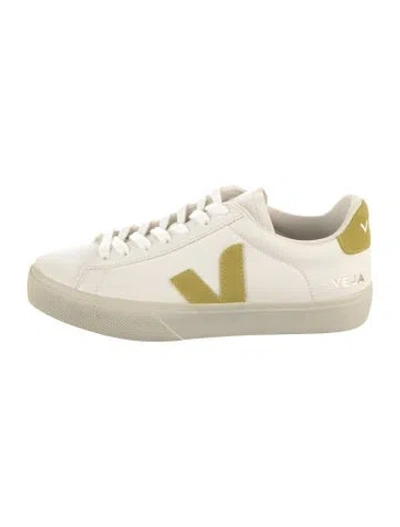 Pre-owned Veja Leather Sneakers In White