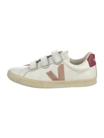 Pre-owned Veja Leather Sneakers In White