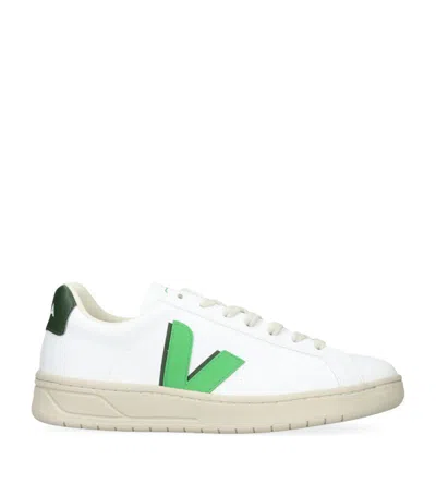 Veja Leather Urca Trainers In White