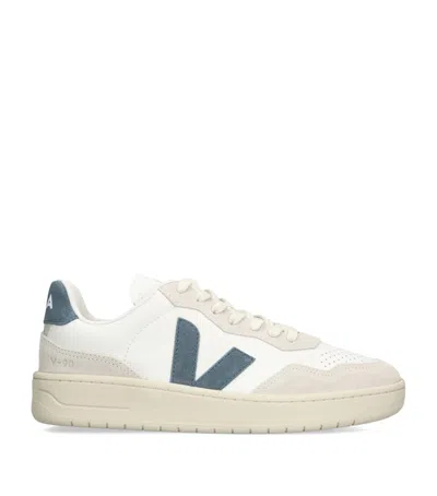 VEJA LEATHER V-90 SNEAKERS