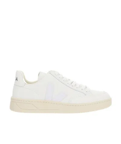 Veja Logo Decal Low-cut Casual Sneakers In White