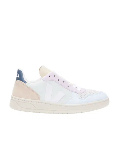 Veja Logo Detailed Low-top Sneakers In White