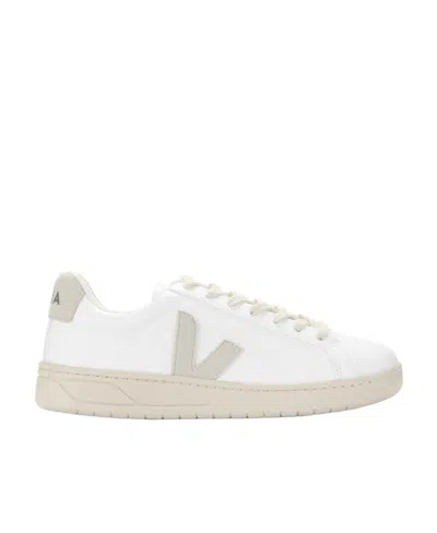 Veja Logo Lace Up Casual Sports Shoes In White