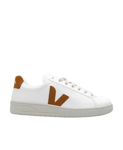 Veja Logo Low Upper Board Shoes In White