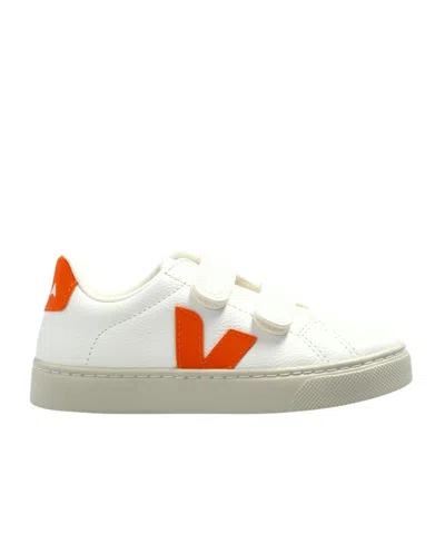 Veja Logo-patch Sneakers In White