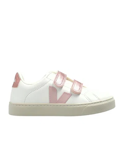 Veja Logo-patch Sneakers In White