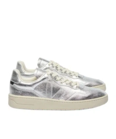 Veja Low Top Lace Up Sneakers In Silver