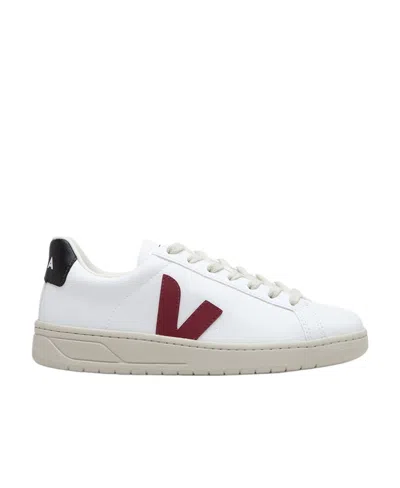 Veja Low-top Leisure Sneakers In White