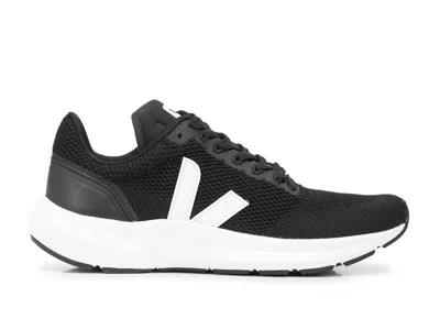 Pre-owned Veja Marlin Vknit (women's) Sneakers In Black/white