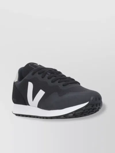 Veja Men's Low Top Sneakers