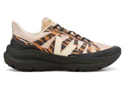 Pre-owned Veja Men's  Condor 3 Advanced Cesar Villalba Sneakers In Areia Cashew Ouro