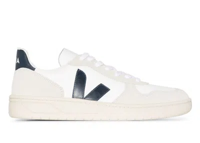 Pre-owned Veja Men's  V10 Bmesh Sneakers In White/nautico In Multi