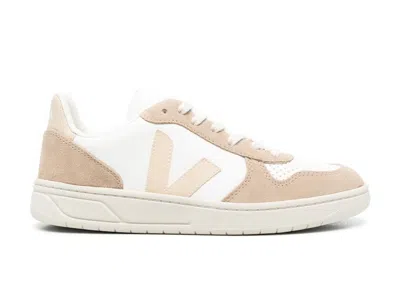 Pre-owned Veja Men's  V10 Chromefree Leather Sneakers In White/sable/sahara