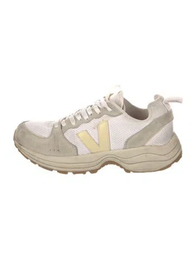 Pre-owned Veja Mesh Athletic Sneakers In Neutrals/white