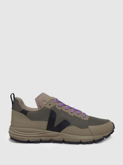 Veja Mesh Hiking Trainers In Khaki/black