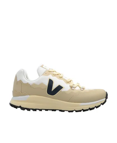 Veja Mountain-panelled Low-top Sneakers In Nude