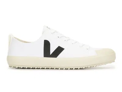 Pre-owned Veja Nova Low Canvas Sneakers In White/black