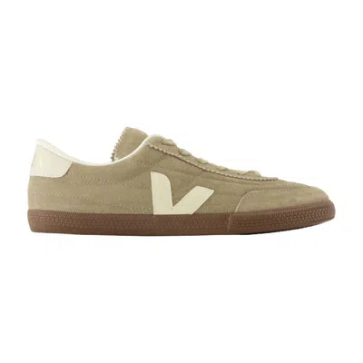 Veja Panenka Sneakers In Brown