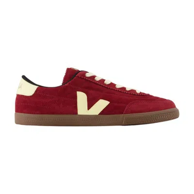 Veja Panenka Sneakers In Red