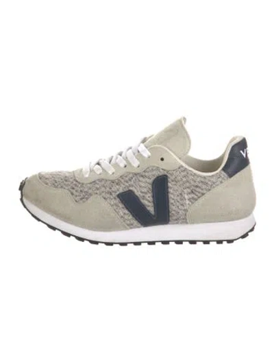 Pre-owned Veja Patterned Sneakers In Brown