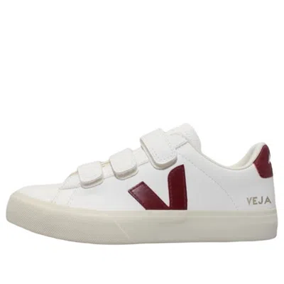 Veja Recife Chromefree Leather 'marsala White'