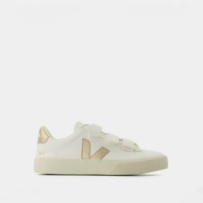 Veja Recife Chromefree Low-top Sneakers In White