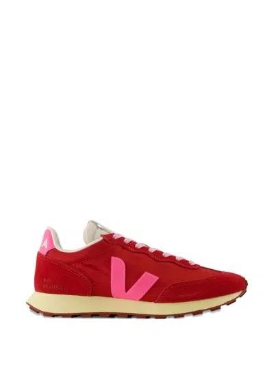 Veja Rio Branco Almond Toe Sneakers In Red