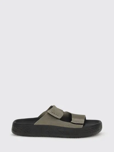 Veja Sneakers Men  In Gray