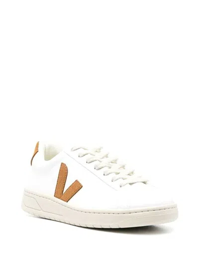 Veja Shoes In White