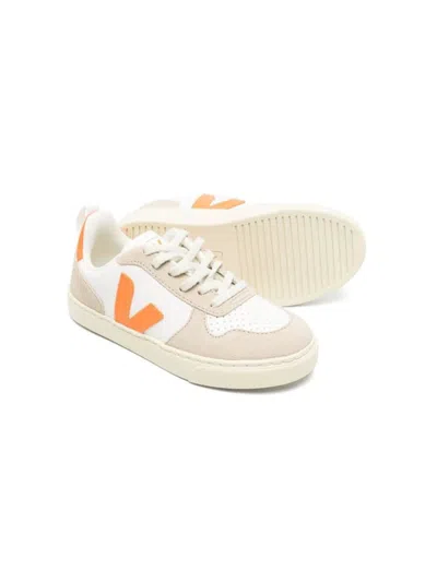 Veja Unisex V10 Lace Up Sneakers - Little Kid In White